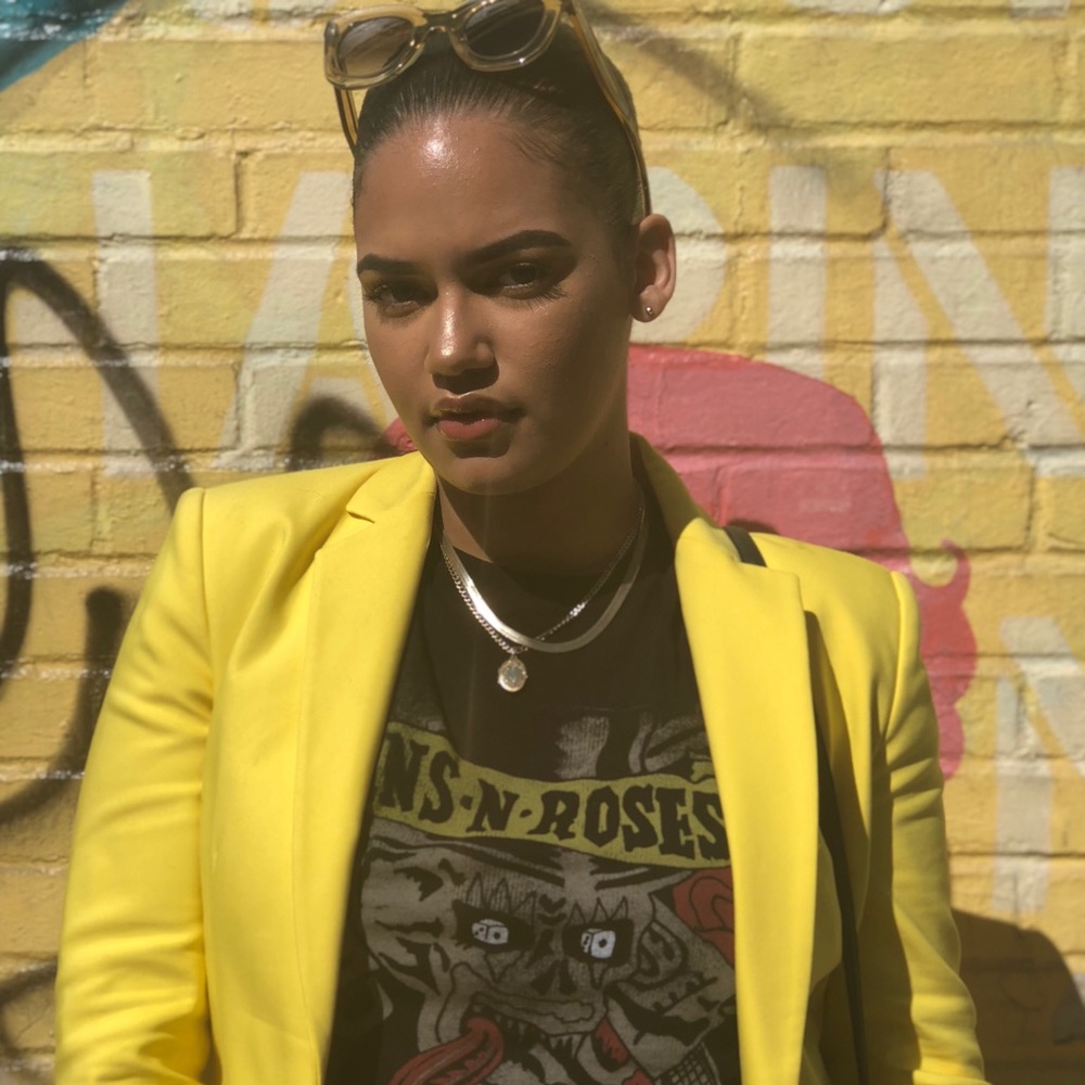 Meet your Posher, Mercedes